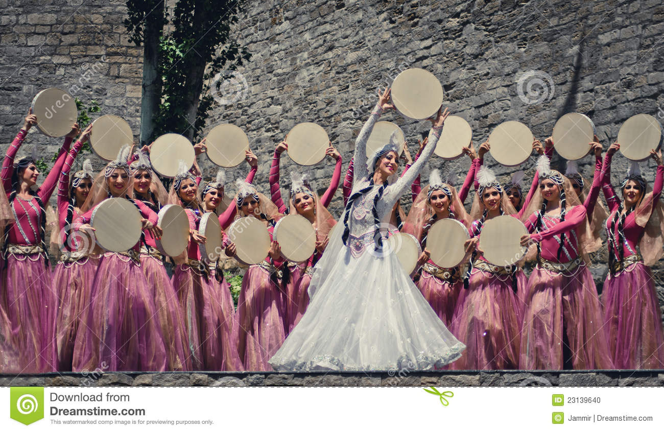 azerbaijan-national-dance-23139640